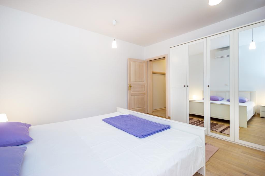 Apartment Barbina Kastelina Sveti Juraj Chambre photo